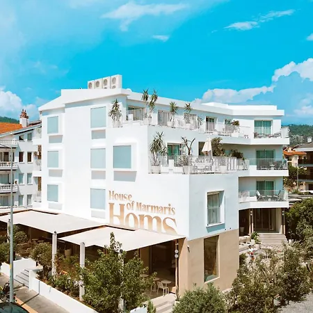 Aparthotel House Of *