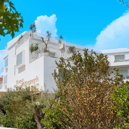 Aparthotel House Of *