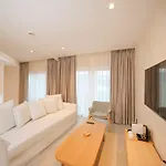 House Of 3* Μαρμαρίς