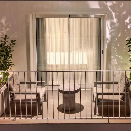 Aparthotel House Of *